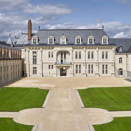 Un Appartement En Centre Ville , A 2 Pas Du Chateau De Villers Cotterets Ngoại thất bức ảnh