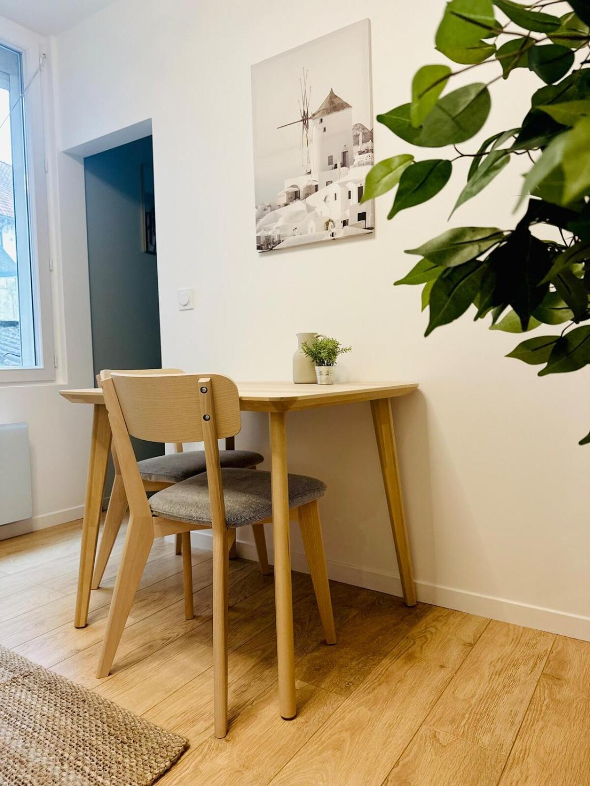 Un Appartement En Centre Ville , A 2 Pas Du Chateau De Villers Cotterets Ngoại thất bức ảnh